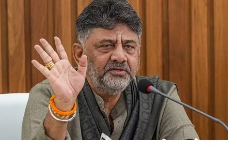 ಮುಖ್ಯಮಂತ್ರಿಯವರು ವಿದ್ಯಾರ್ಥಿಗಳಿಗೆ ಉಚಿತ ಬಸ್ ಪಾಸ್ ನೀಡುವ ಮಹತ್ವದ ಯೋಜನೆ ಘೋಷಣೆ ಮಾಡಿದ್ದಾರೆ